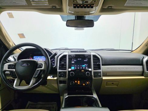 Used 2019 Ford F250 Lariat w/ Lariat Ultimate Package image 2