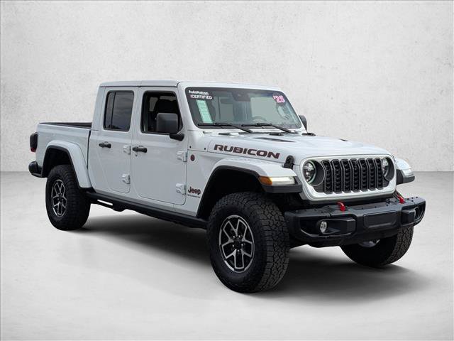 Used 2025 Jeep Gladiator Rubicon AWD/4WD image 4