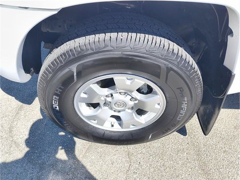 Used 2009 Toyota Tacoma PreRunner RWD image 19