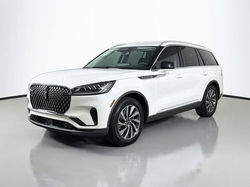 Used 2026 Lincoln Aviator 2WD image 1