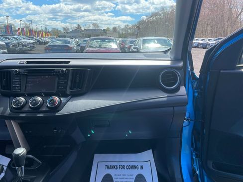 Used 2017 Toyota RAV4 LE w/ All Weather Liner Package AWD/4WD image 28
