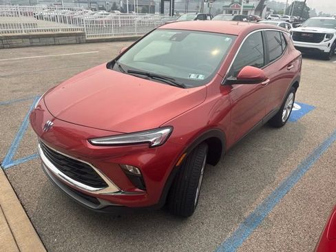 Used 2024 Buick Encore GX Preferred w/ Comfort Package AWD/4WD image 1