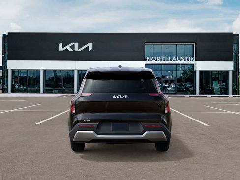 New 2026 Kia EV9 Light image 5