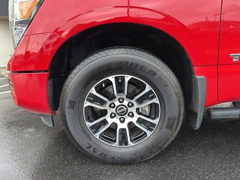 Used 2024 Nissan Titan SV w/ Accessory Utility Package image 12