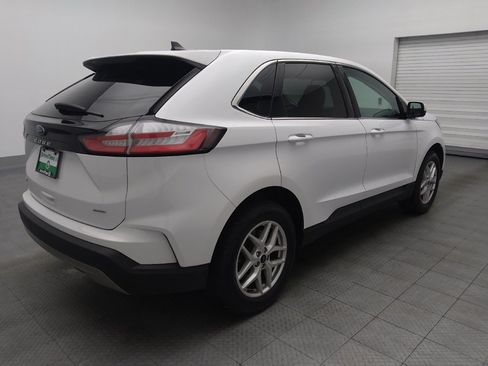 Used 2024 Ford Edge SEL image 9
