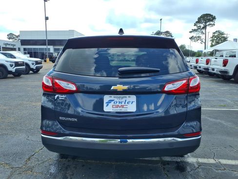 Used 2018 Chevrolet Equinox LS FWD image 4