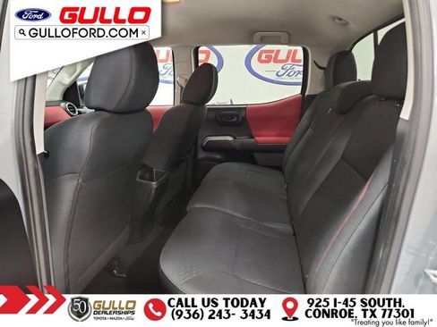 Used 2020 Toyota Tacoma SR5 image 15