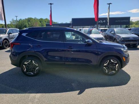 Certified 2024 Kia Seltos SX w/ SX Sunroof Package AWD/4WD image 9