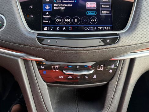 Used 2023 Cadillac XT5 Premium Luxury w/ Technology Package AWD/4WD image 14