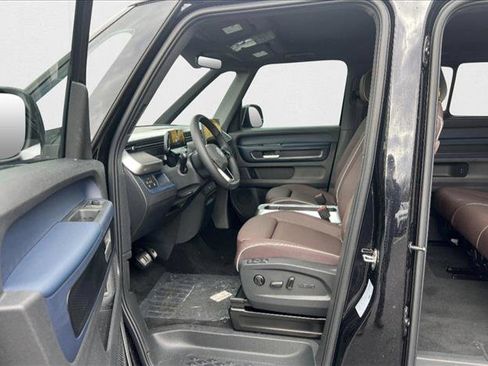 New 2025 Volkswagen ID. Buzz Pro S image 14