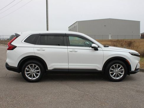 Used 2023 Honda CR-V EX image 17