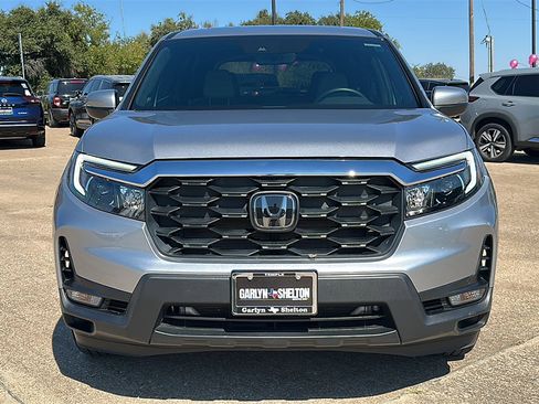 Used 2023 Honda Passport EX-L image 11