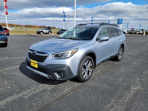 Used 2020 Subaru Outback Limited image 42