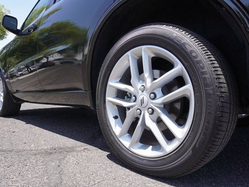 Used 2025 Dodge Durango GT AWD/4WD image 7