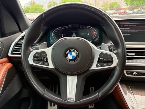 Used 2022 BMW X5 xDrive40i w/ M Sport Package AWD/4WD image 36
