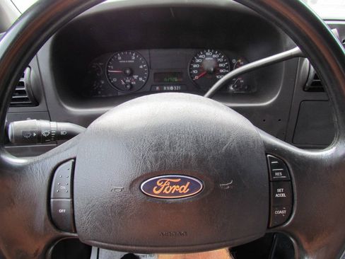 Used 2006 Ford F450 4x4 Crew Cab Super Duty image 18