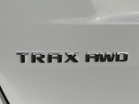 Used 2021 Chevrolet Trax LT w/ Driver Confidence Package AWD/4WD image 27