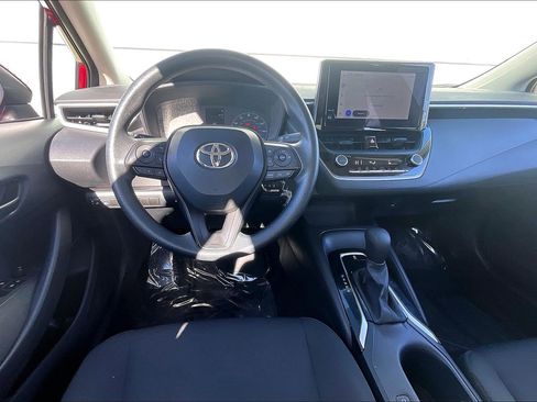 Used 2024 Toyota Corolla LE image 6