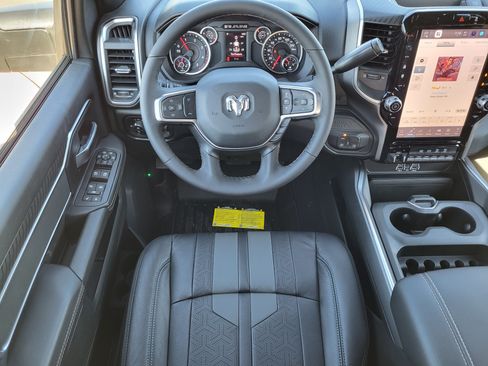 New 2026 RAM 2500 Big Horn AWD/4WD image 21