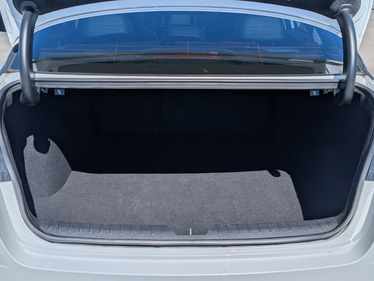 Used 2020 Kia Optima Premium FWD image 9