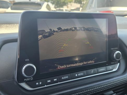 Used 2024 Nissan Rogue S AWD/4WD image 26