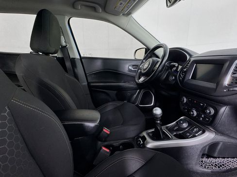 Used 2019 Jeep Compass Sport w/ Cold Weather Group image 28