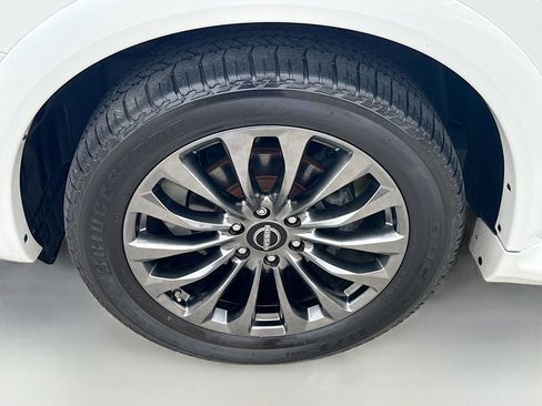 Used 2022 Nissan Armada Platinum w/ Captain's Chairs Package image 40