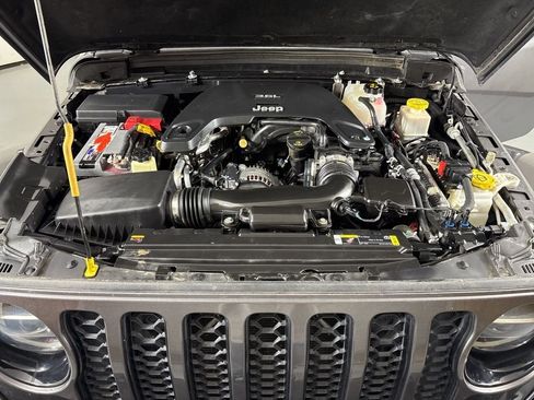 Used 2021 Jeep Gladiator Overland AWD/4WD image 39