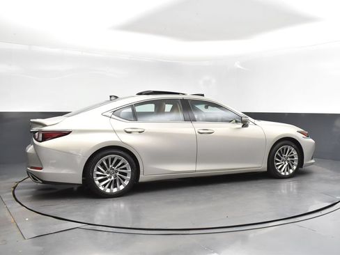 Used 2022 Lexus ES 350 Ultra Luxury FWD image 8
