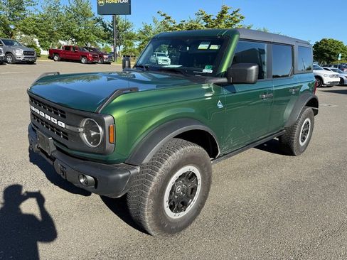 Used 2024 Ford Bronco Black Diamond w/ Sasquatch Package AWD/4WD image 3