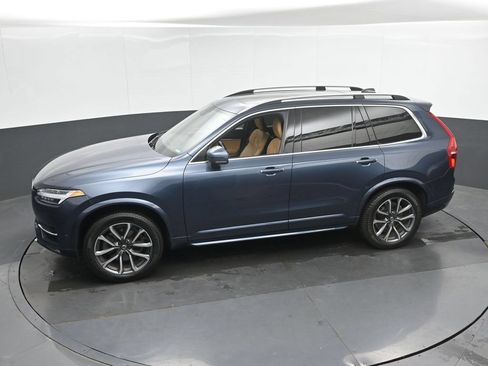 Used 2018 Volvo XC90 T6 Momentum w/ Convenience Package AWD/4WD image 39