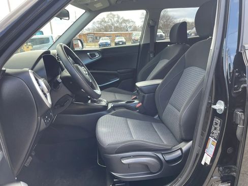 Used 2020 Kia Soul S image 18