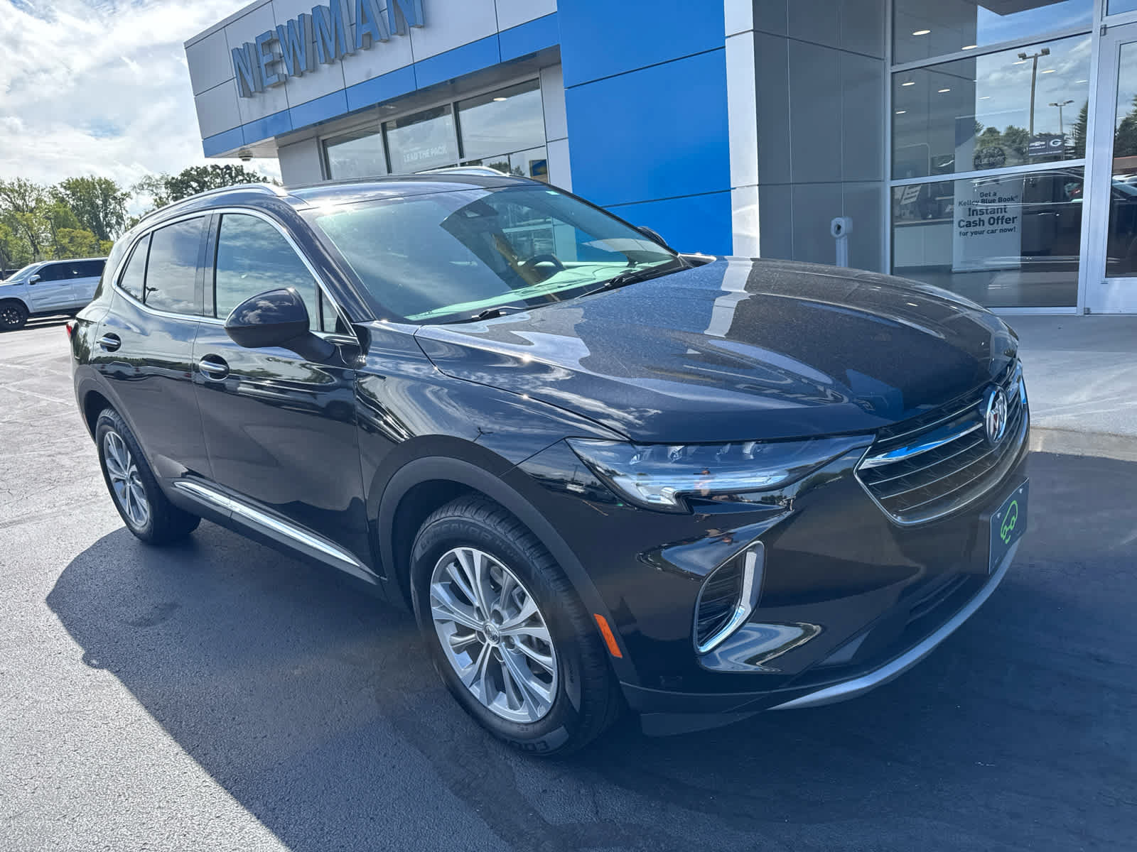 Certified 2022 Buick Envision Preferred AWD/4WD image 1