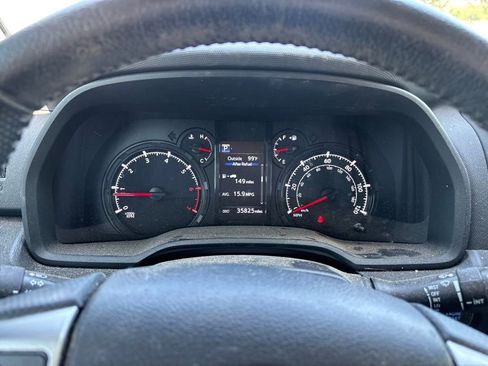 Used 2023 Toyota 4Runner SR5 Premium w/ Moonroof Package AWD/4WD image 14
