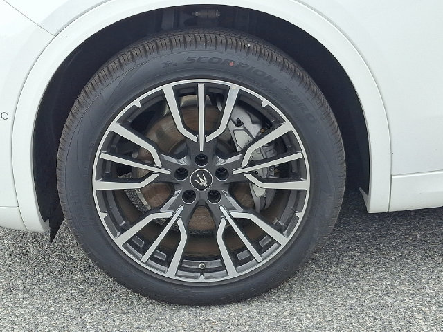 Certified 2025 Maserati Grecale GT AWD/4WD image 19
