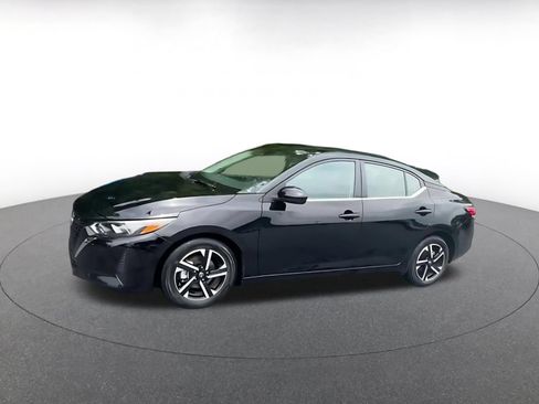 Used 2025 Nissan Sentra SV FWD image 8