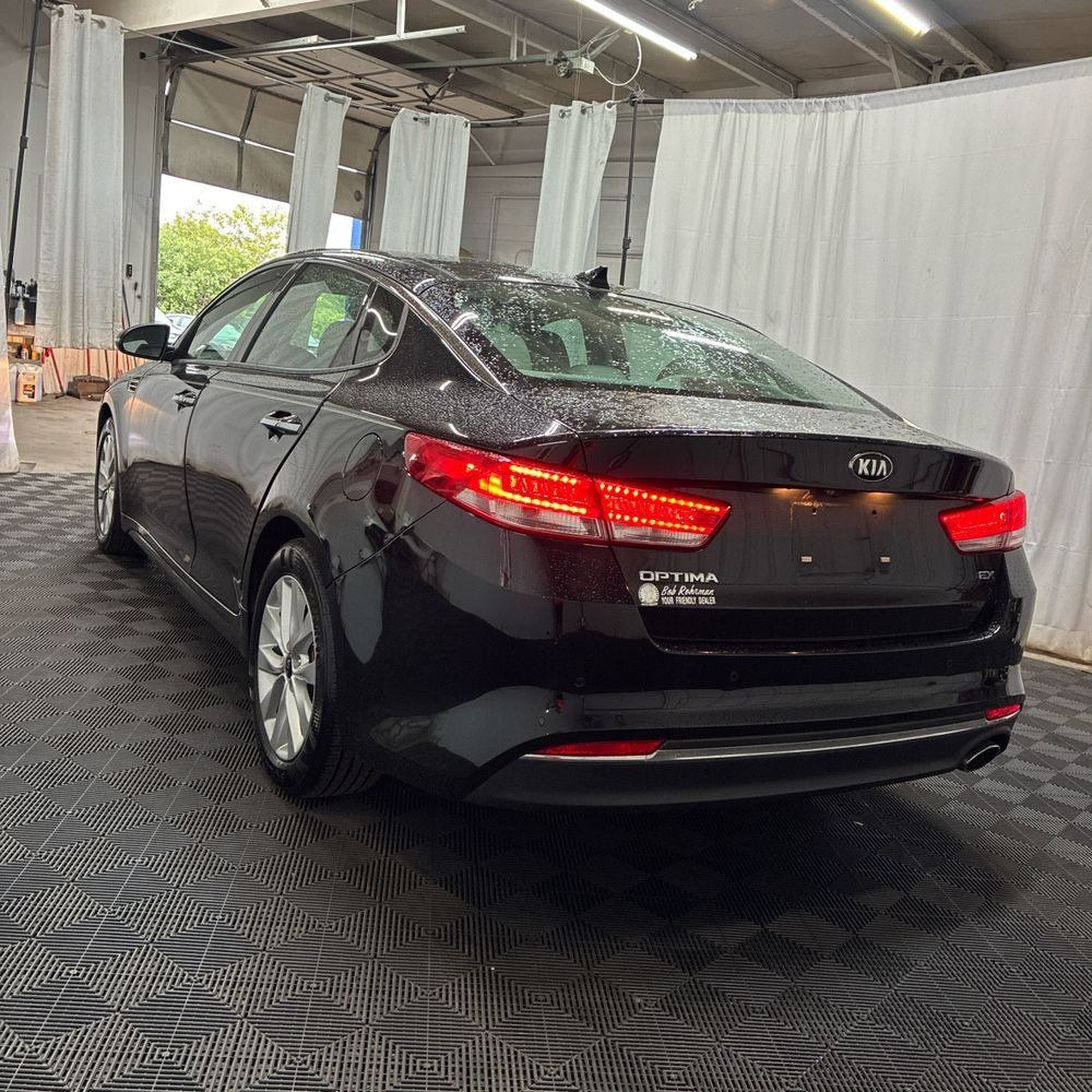 Used 2018 Kia Optima EX w/ Technology Package FWD image 4