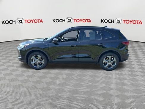 Used 2025 Ford Escape ST-Line Select AWD/4WD image 4