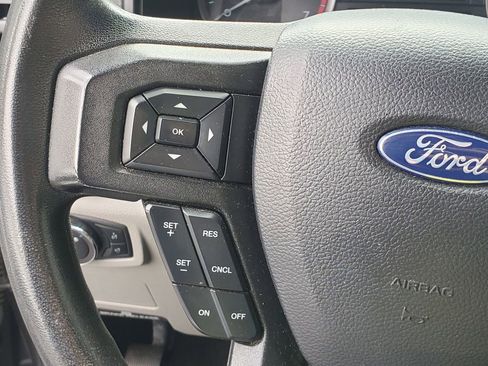 Used 2019 Ford F250 XLT w/ Snow Plow Prep Package image 18