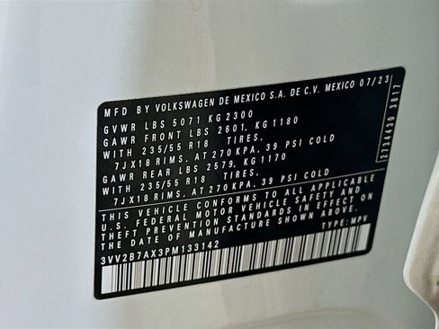 Used 2023 Volkswagen Tiguan SE AWD/4WD image 45