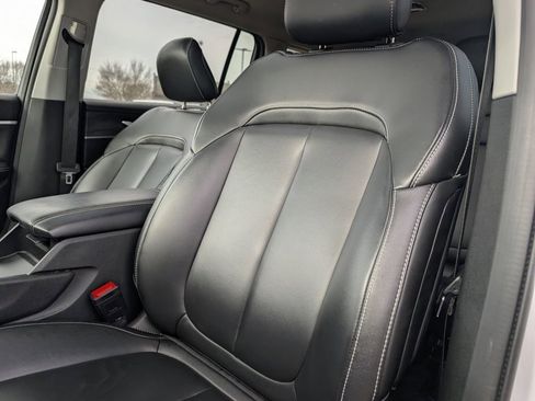 Used 2024 Jeep Grand Cherokee L Limited image 12