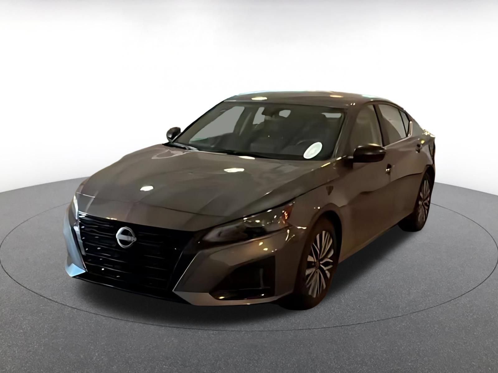 Used 2026 Nissan Altima 2.5 SV FWD image 4