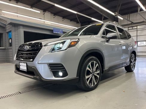 Certified 2024 Subaru Forester Limited image 4