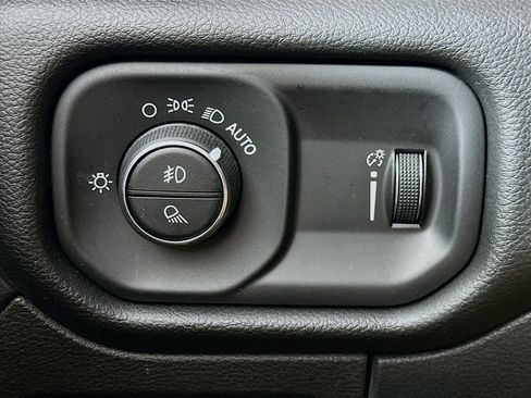 Used 2023 RAM 1500 Big Horn image 17