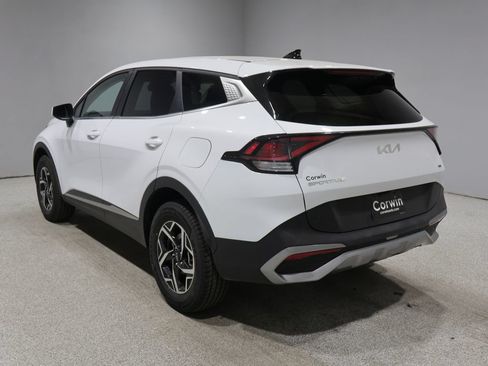 Used 2025 Kia Sportage LX AWD/4WD image 5