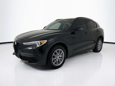 Used 2022 Alfa Romeo Stelvio Sprint AWD/4WD image 1