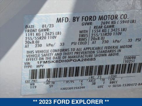Certified 2023 Ford Explorer XLT w/ Equipment Group 202A AWD/4WD image 23