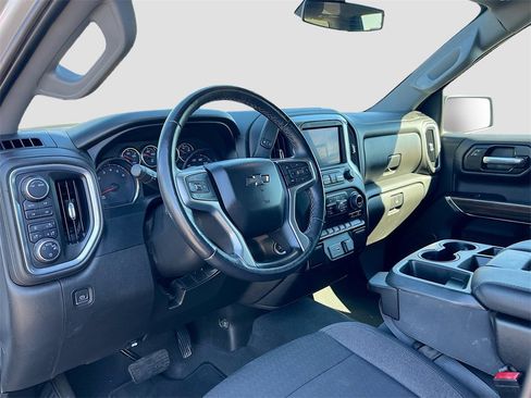 Used 2022 Chevrolet Silverado 1500 RST image 9