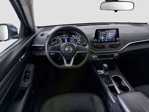 Used 2022 Nissan Altima 2.5 SV FWD image 22