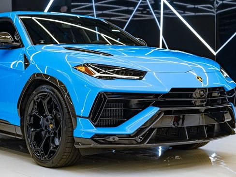 Used 2024 Lamborghini Urus Performante AWD/4WD image 5